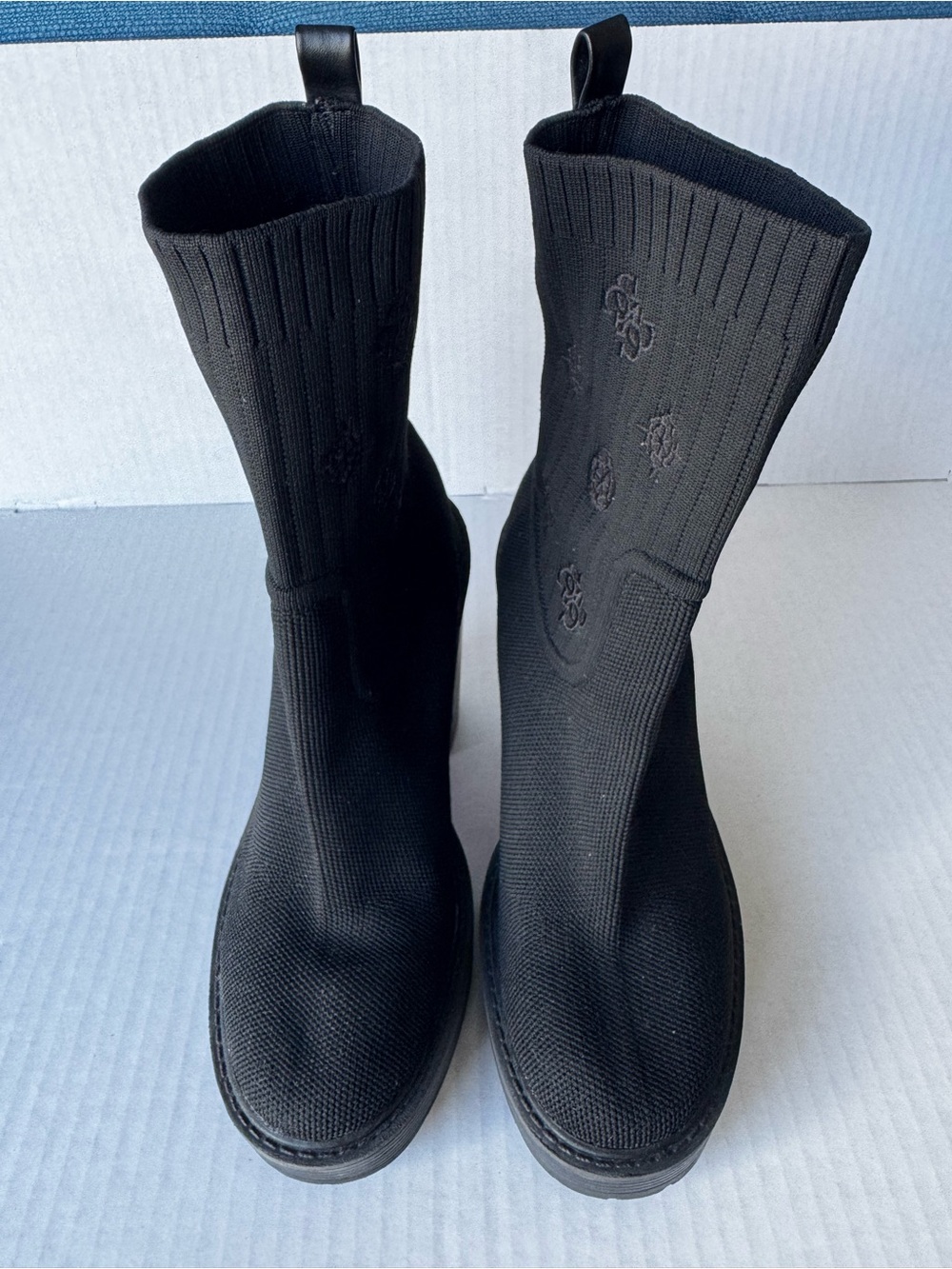 GUESS Gwlynne Black Knit Monogram Lug Sole Block Heel Booties Size 7.5M